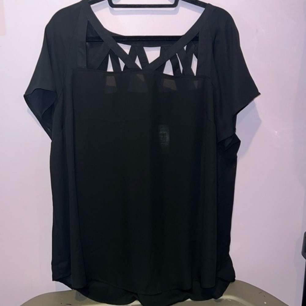 Torrid Blouse Women 2 Black NEW Lattice Cutout Neckline Short Sleeve Chiffon Top